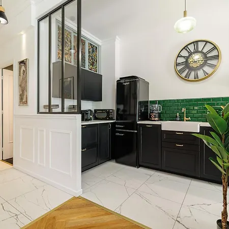 Peaceful 1 Bdr & Large Sunny Terrace - Bail Mobilite Appartement