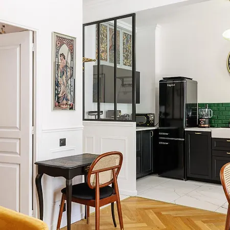 Peaceful 1 Bdr & Large Sunny Terrace - Bail Mobilite Appartement *